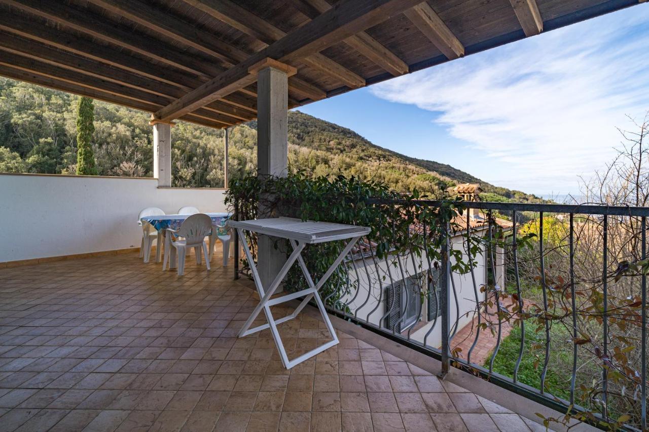 Apartment Nisportino *